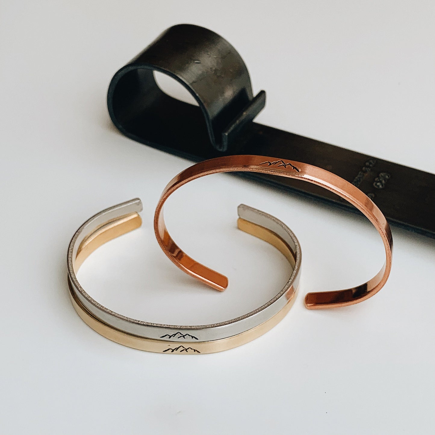 Peak Metal Cuff 3/8”